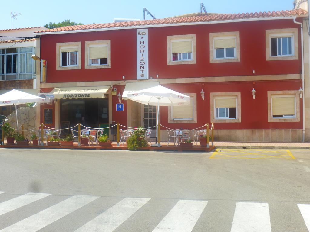 Hostal Horizonte Es Castell  Exterior foto